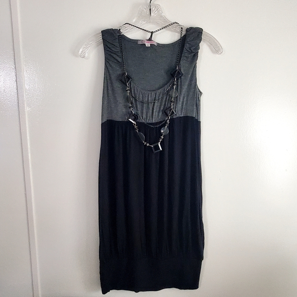 Womens Sleeveless Dress Grey Black Medium